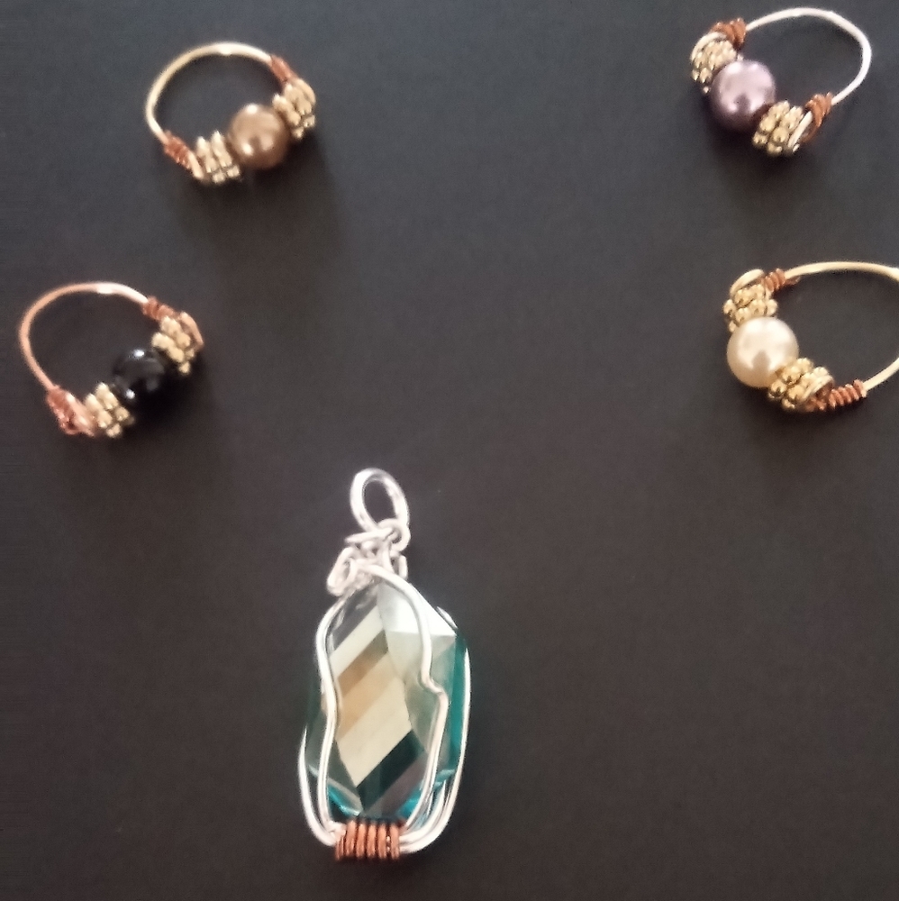 Jewelry designs by Syboutique